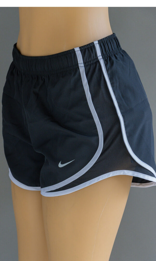 Short - Imagen 3