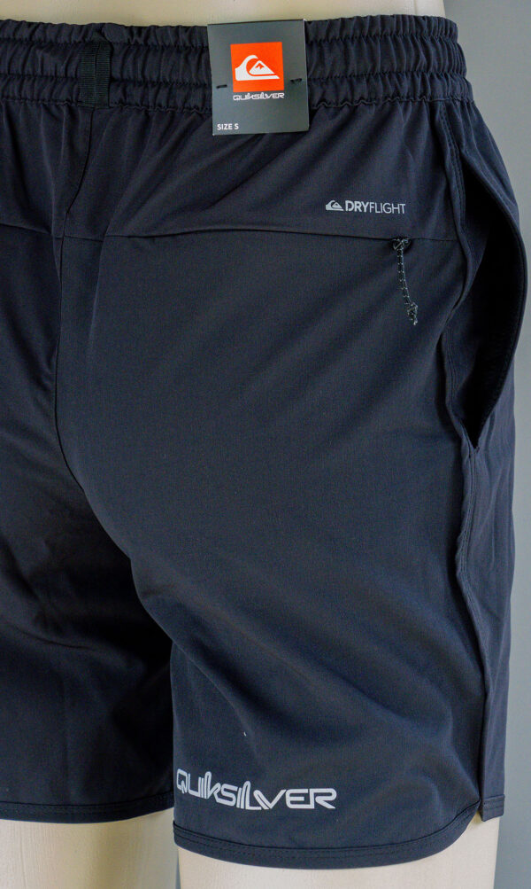 Short - Imagen 3