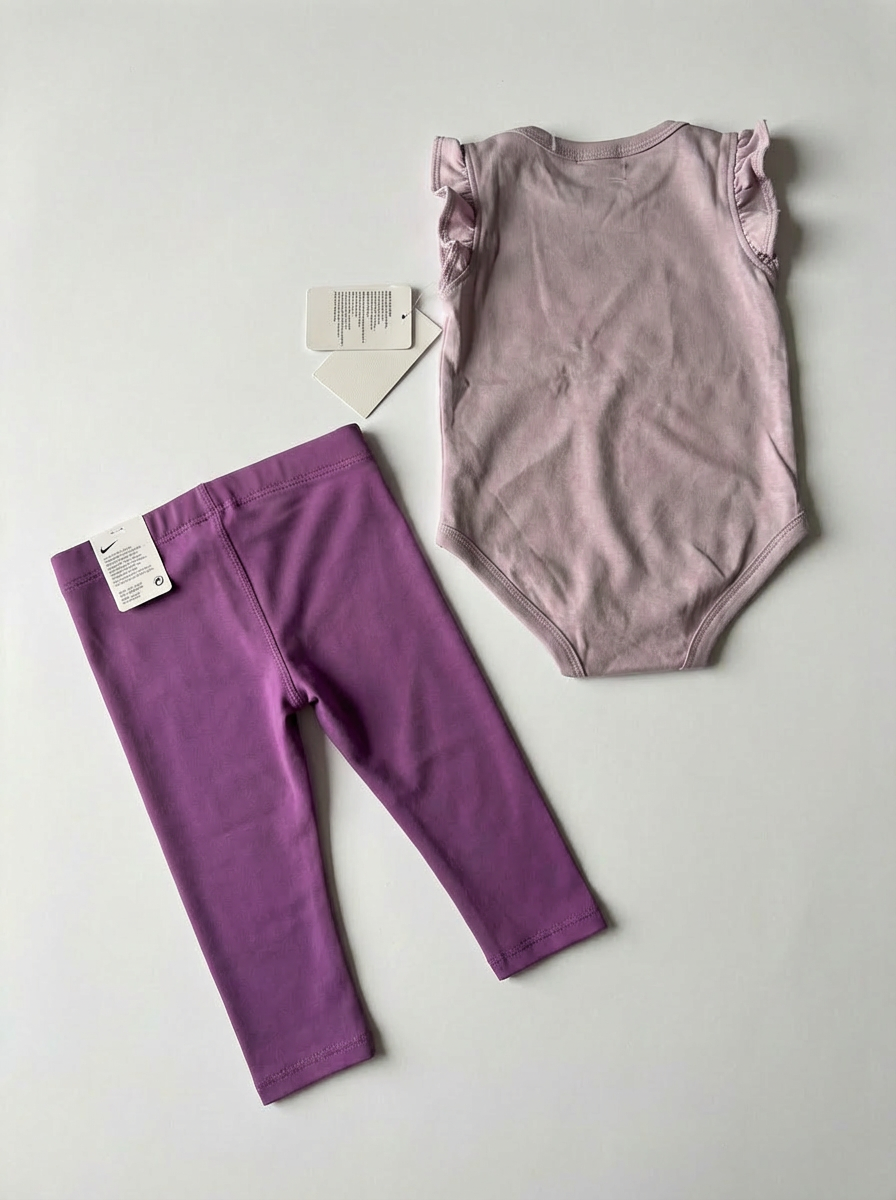 Mono sin Manga y pantalón - Imagen 3