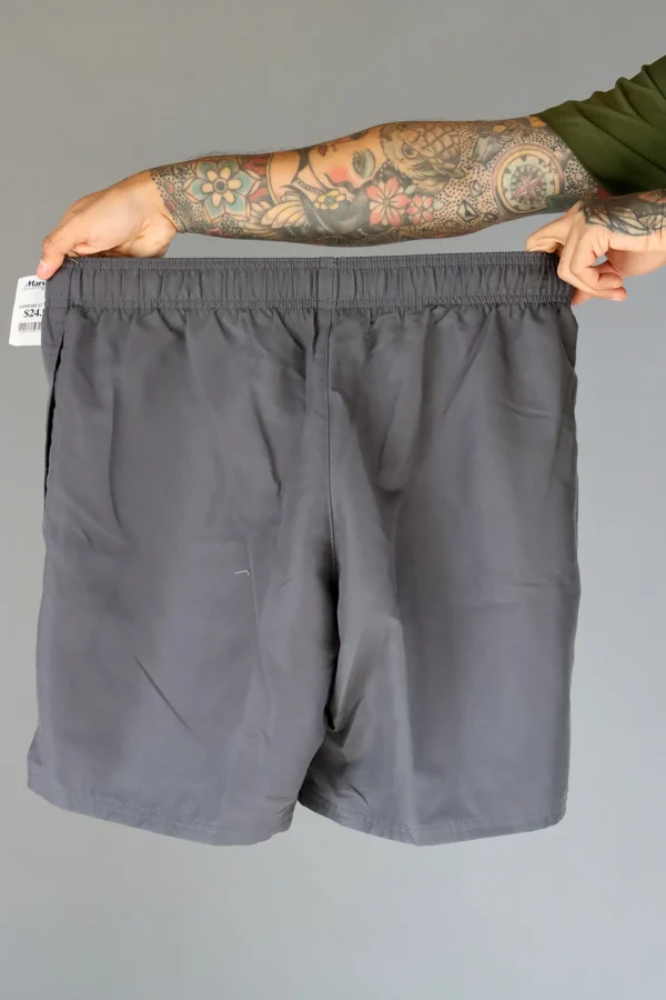 Short - Imagen 3