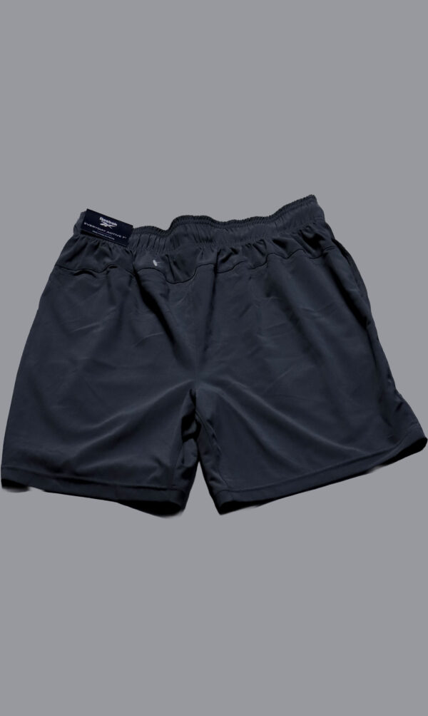Short - Imagen 4